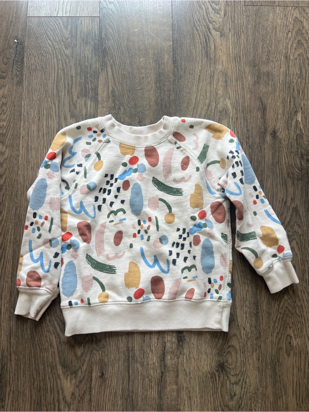 Hanna Andersson Cream Sweatshirt with Multicolor Abstract Shapes